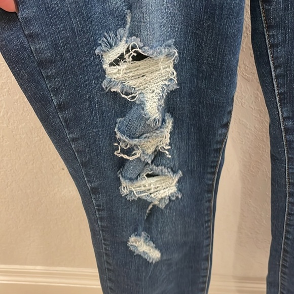 Women’s Judy Blue Jeans, Size 7/28 - Picture 6 of 11